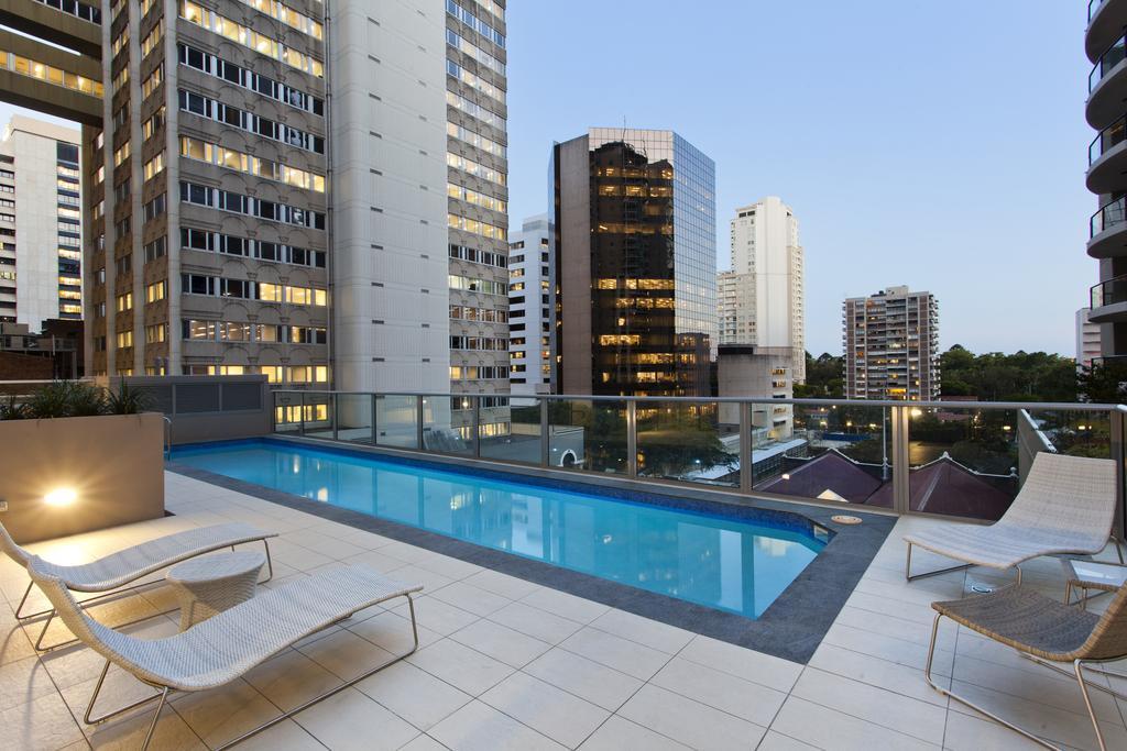 Mantra Midtown Aparthotel Brisbane Exterior photo